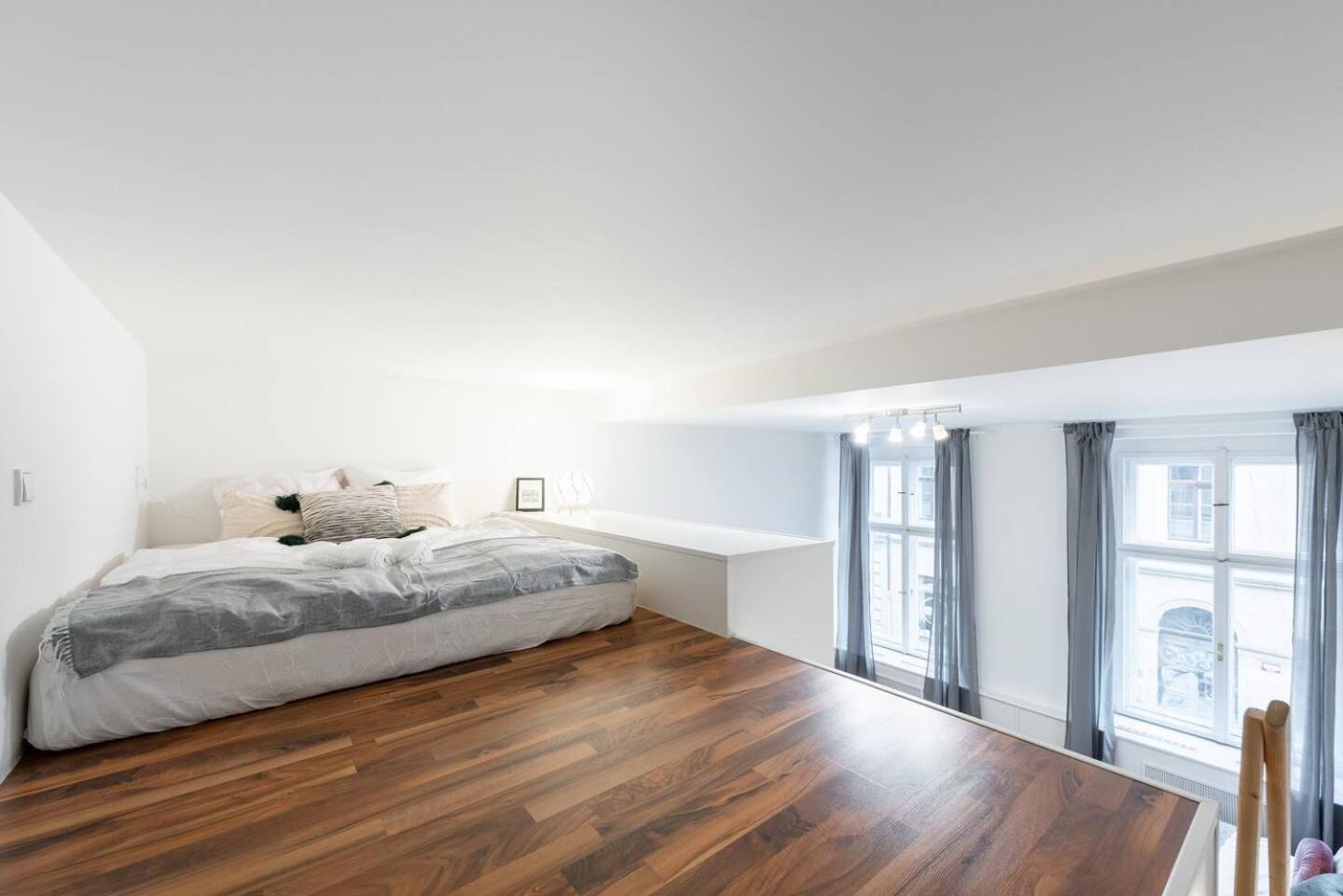 Daire Modern Loft Getaway Prag