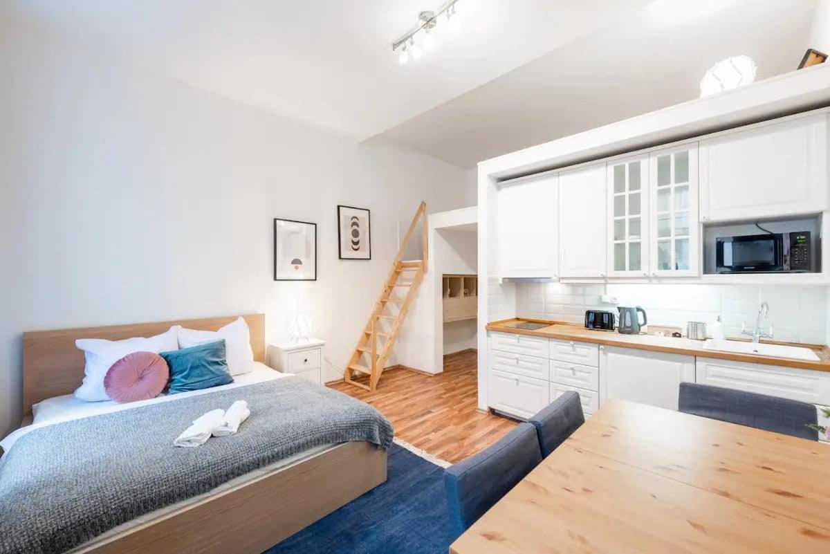 Daire Modern Loft Getaway *